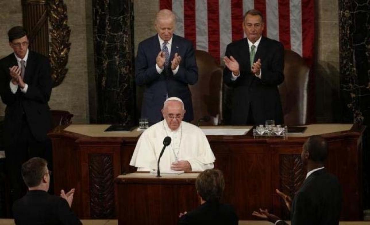 Addressing Congress, pope urges U.S. to end hostility toward immigrants